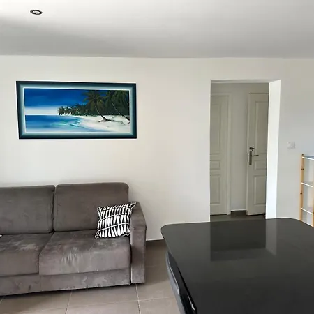 Entier Proche Des Plages Holiday home *
